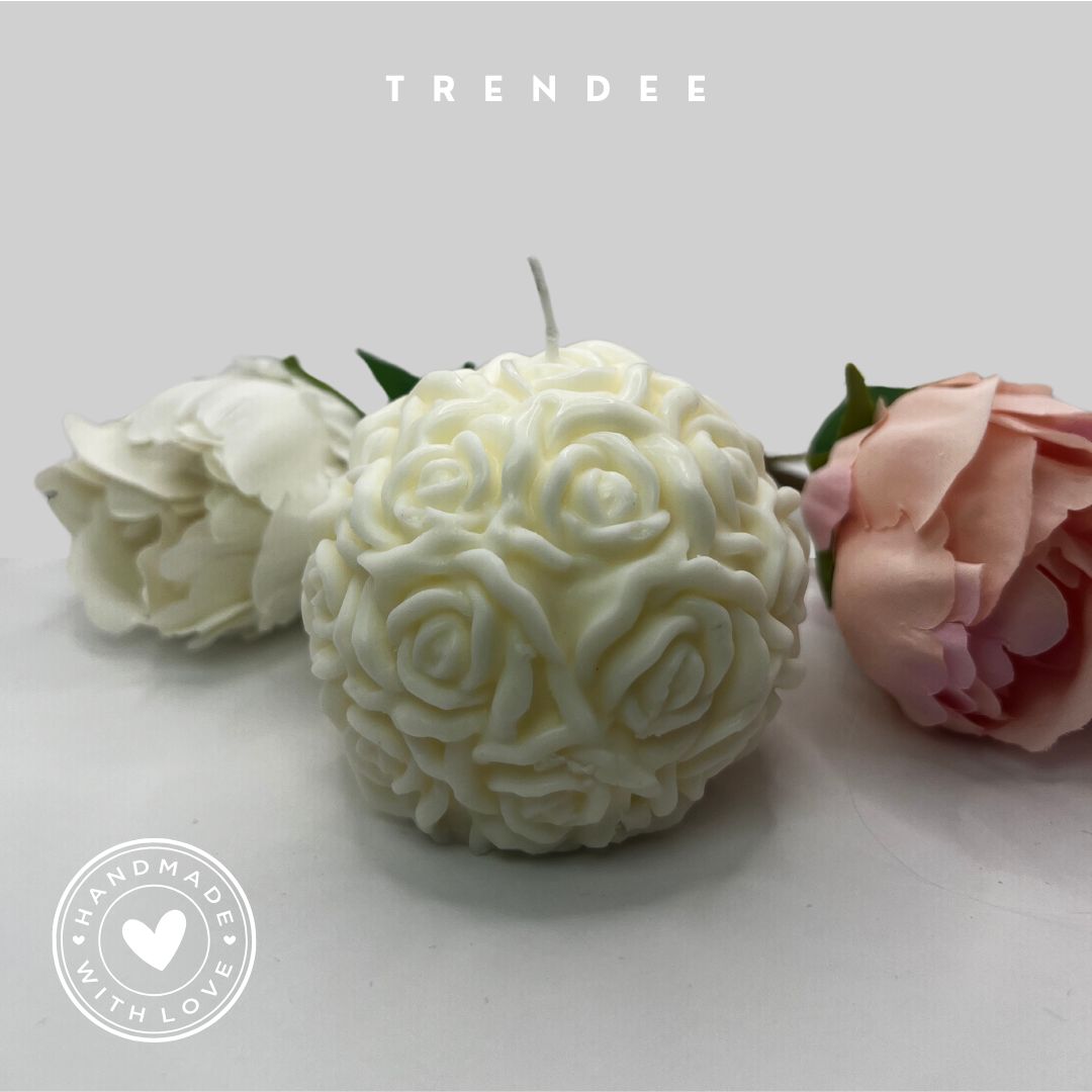 Beliebiges Schmuckstück & handgemachte, elegante Rosen-Kerze